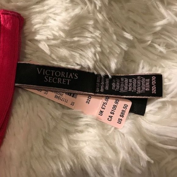 Victoria's Secret 'Very Sexy' Lace Tback Demi Bra - Picture 13 of 13